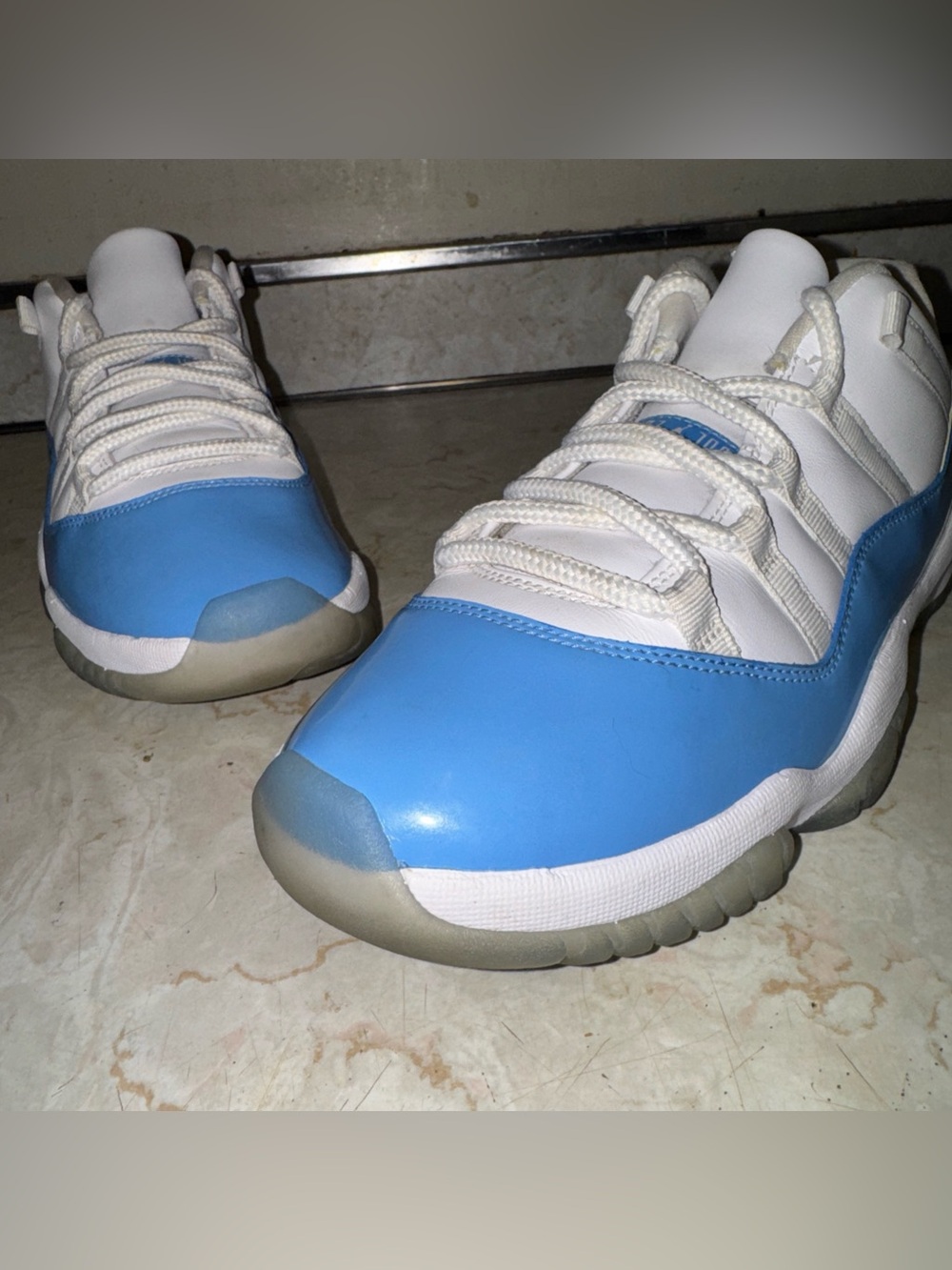 SZ 8.5 NEW Air Jordan 11 Retro Low UNC2017White/University Blue/Black FV5104-100